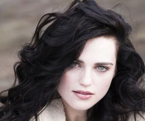 Katie McGrath Biography, Birthday. Awards & Facts About Katie McGrath