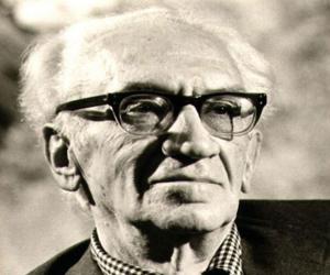 Immanuel Velikovsky