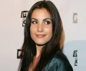 Carly Pope