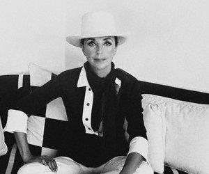 Gloria Guinness