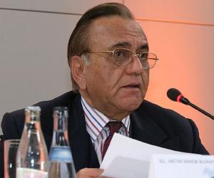 Khurshid Mahmud Kasuri