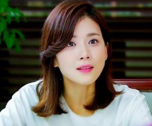 Lee Bo-young